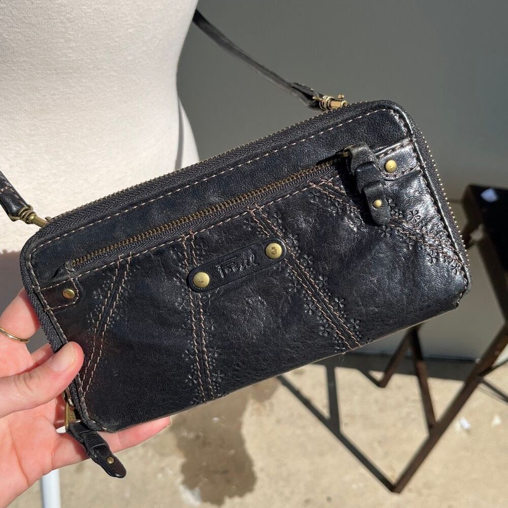 Fossil Floral Embossed Leather Zip Around Wallet Crossbody Bag Black